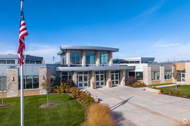 Hamilton High School is an A-rated high school near Lisbon.