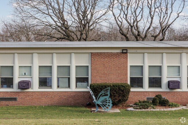 17% of students at Hoover Elementary School in Bergenfield, NJ are proficient in math.