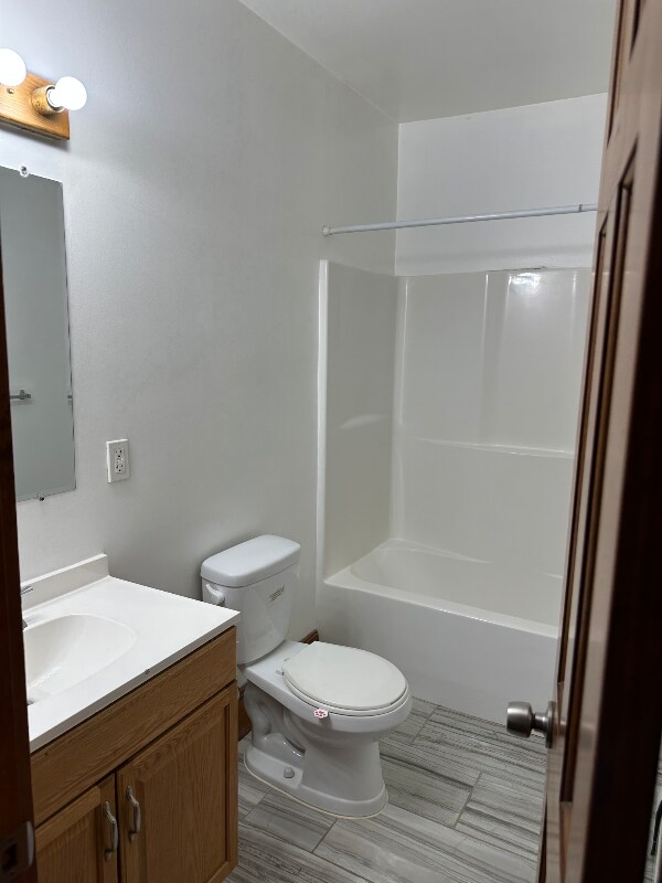 37 Lyman St, New Britain, CT 06053 - photo 2