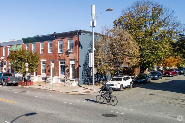 Baltimore-Linwood dedicated bike lane makes getting around town a breeze.
