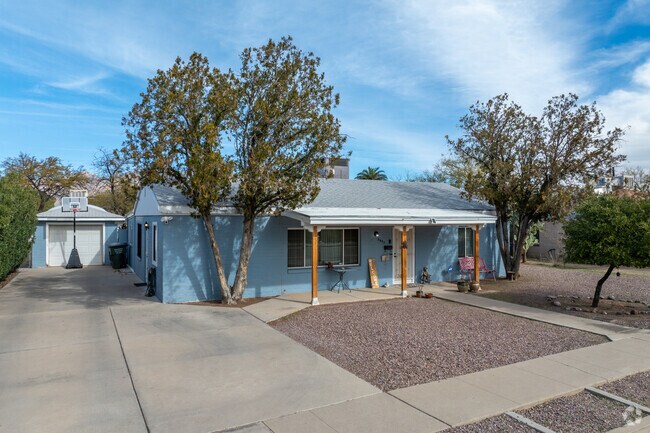 Many Midtown Tucson homes were built in the 1950s.