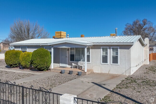 Ranch style homes in Bernalillo are quaint and a popular choice.