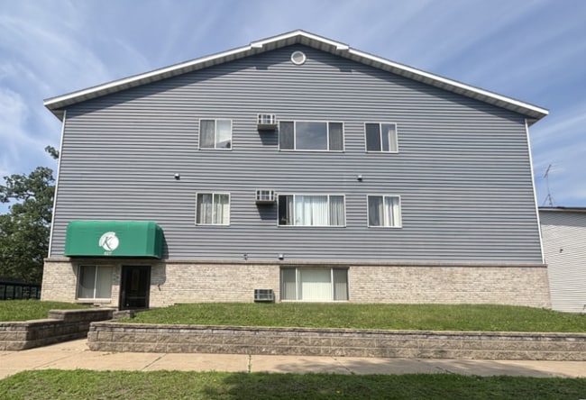 627 5th Ave S unit 202, Saint Cloud, MN 56301 - photo 2