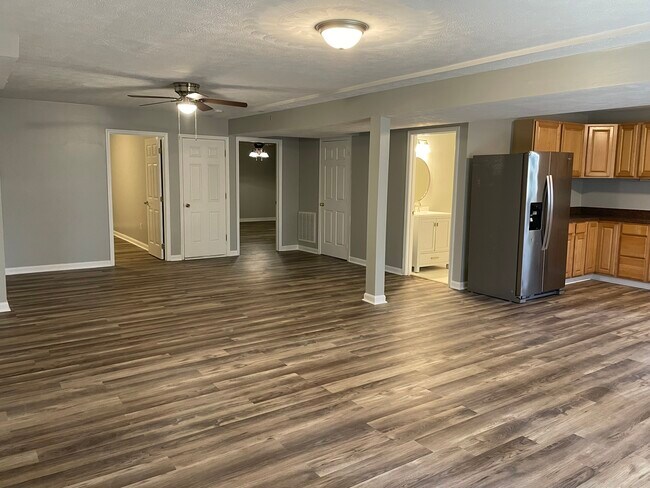 20760 Poplar Ridge Rd unit B, Lexington Park, MD 20653 - photo 2