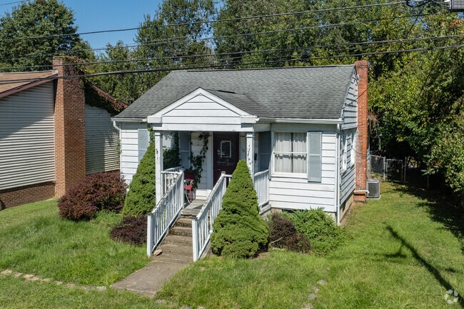 Shotgun style homes are also common throughout the Westover neighborhoods.