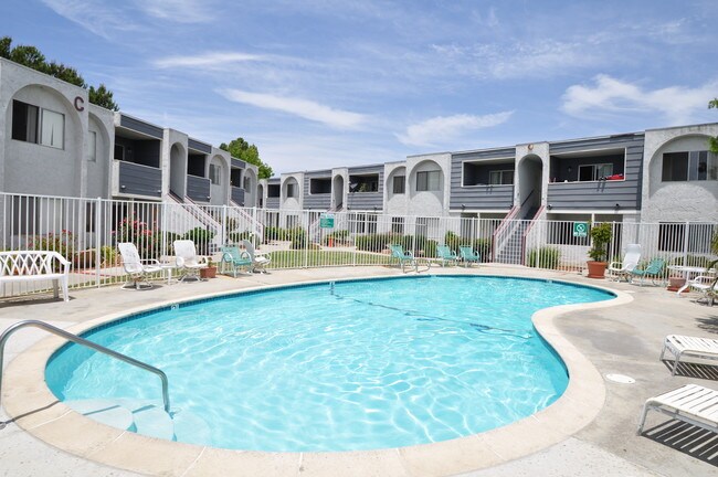 OakLeaf Apartments, Oceanside, CA 92058 - photo 5