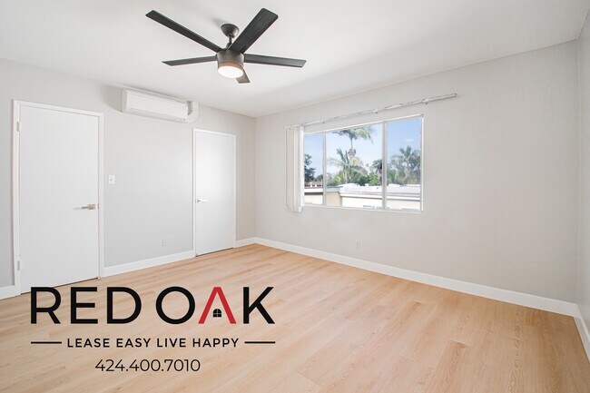 4505 Santa Rosalia Dr unit 12, Los Angeles, CA 90008 - photo 3