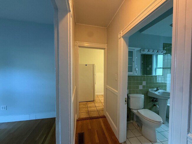 69 Raymond Ave unit 69, Somerville, MA 02144 - photo 7