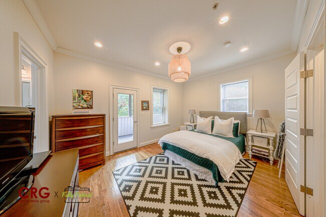 1800 Beacon St unit 3, Brookline, MA 02445 - photo 2