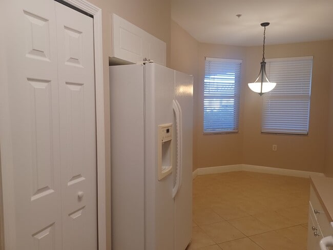 11001 Gulf Reflections Dr, Fort Myers, FL 33908 - photo 3