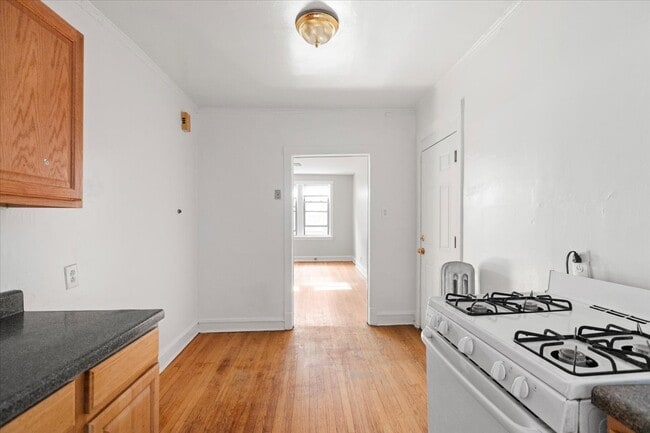 2342 W Touhy Ave unit 42-2B, Chicago, IL 60645 - photo 3