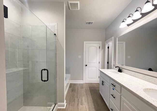 4732 Woodwalton St, Gonzales, LA 70737 - photo 5