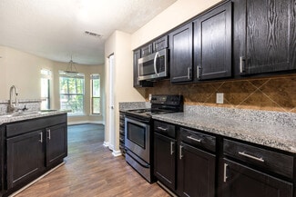 660 Halton Rd, Greenville, SC 29607