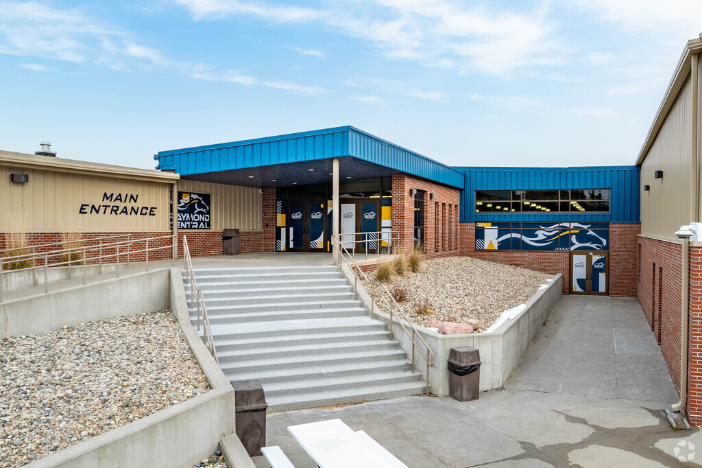 Raymond Central High School serves students in grades 9-12.
