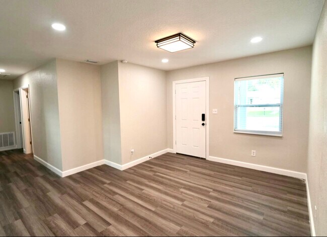 885 Ruby Ave, Bartow, FL 33830 - photo 4