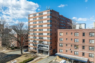 243 S Harrison St, East Orange, NJ 07018