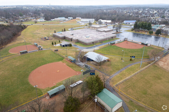 The student population of Mt. Washington Elementary is 570 and the school serves PK-5.