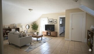 137 Sutton St Unit 2, Providence, RI 02903