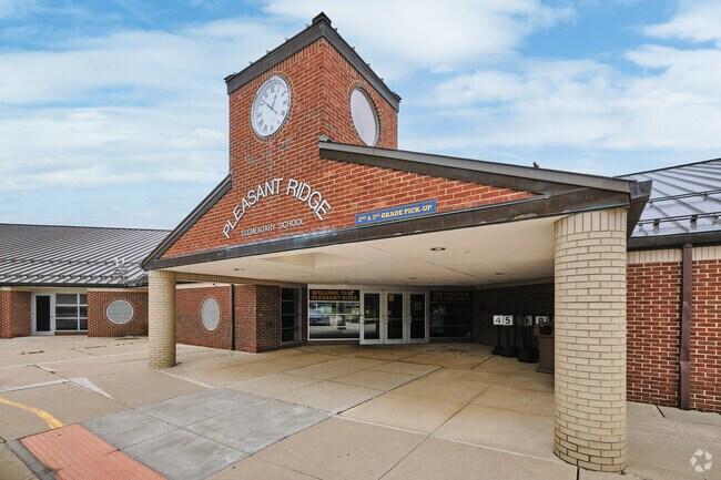 A wide entrance and looping drive at Pleasant Ridge Elementary make pickup and dropoff easy.