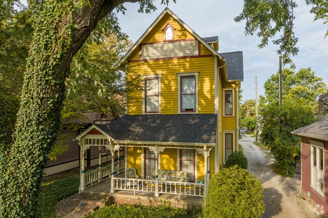 Victorian-style homes can be found in the Chatham Arch neighborhood.