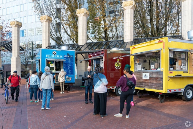 Portland’s food trucks are everywhere—with tasty options close to Overlook.