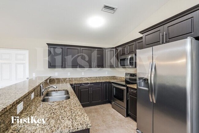 325 Trafalgar Pkwy, Cape Coral, FL 33991 - photo 6