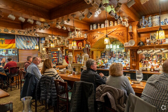 Metzger’s serves German beer in clay steins near Jackson.