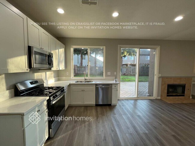 9420 Red Spruce Way, Elk Grove, CA 95624 - photo 6