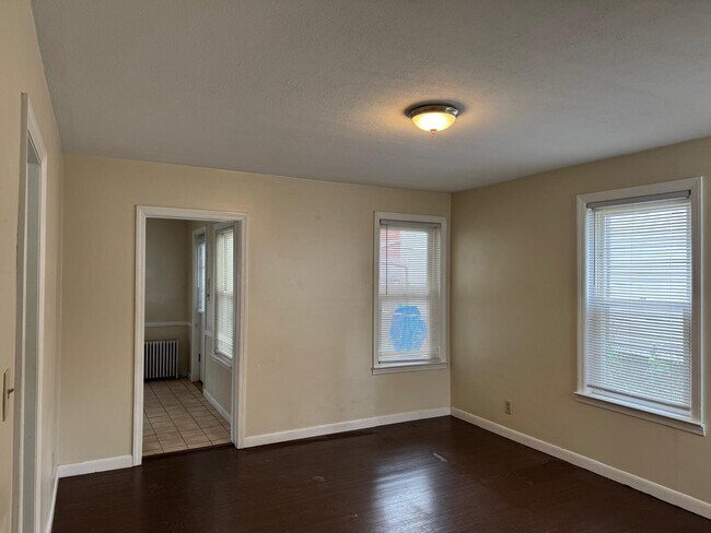 14 Court St unit 1, West Haven, CT 06516 - photo 4