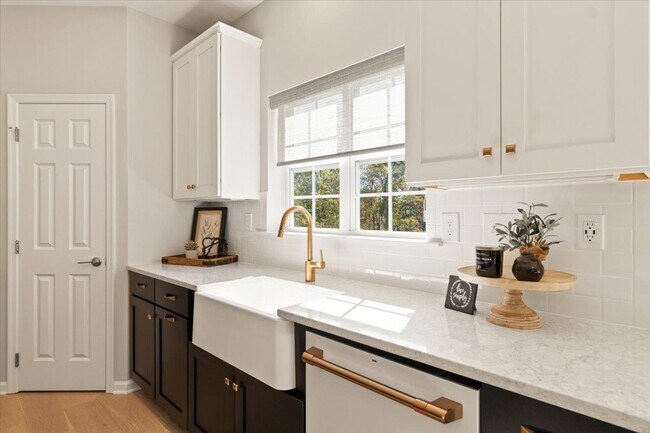 116 Scarlet Rd unit 36094630, Mountain Top, PA 18707 - photo 5