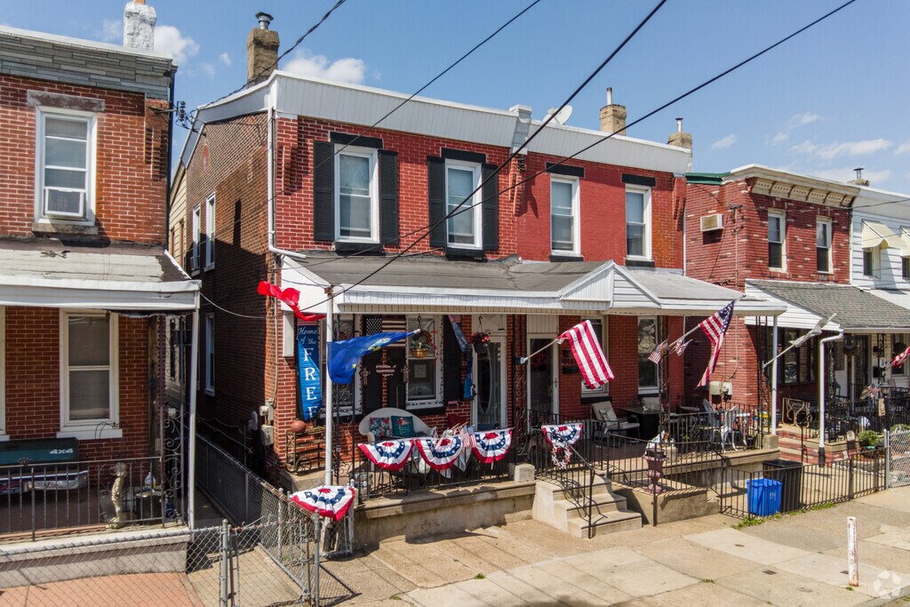 2717 Lefevre St, Philadelphia, PA 19137 For Sale