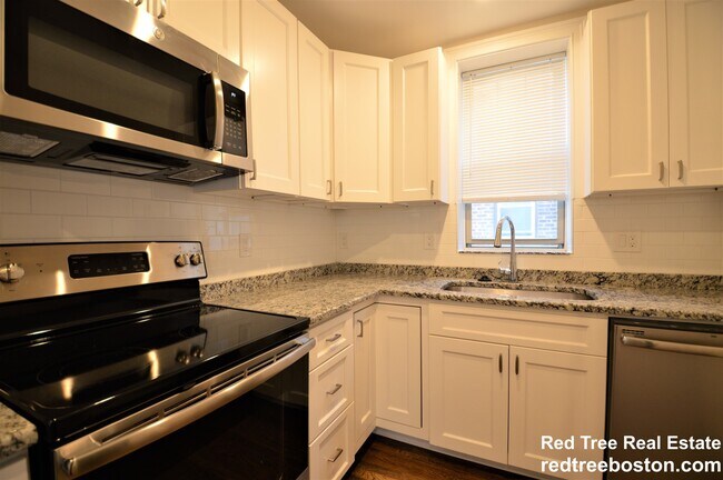 2022 Commonwealth Ave unit 1, Boston, MA 02135 - photo 3