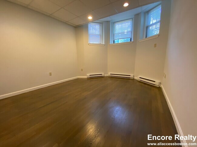 77 Park Dr unit F, Boston, MA 02215 - photo 5