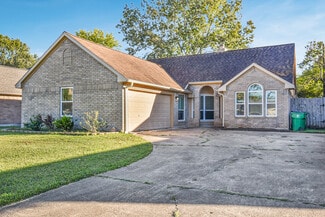 1236 Sagebrush St, Angleton, TX 77515