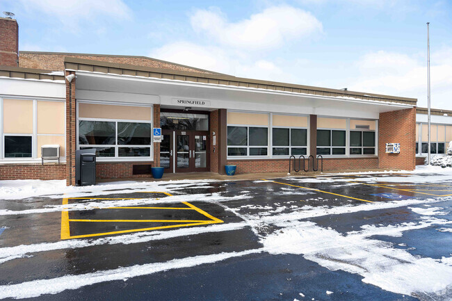 Educational opportunities abound at Springfield Elementary School in Midlothian, IL.