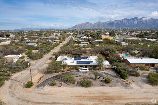 Homes in Richland Heights take advantage of the Arizona sun with solar panels.