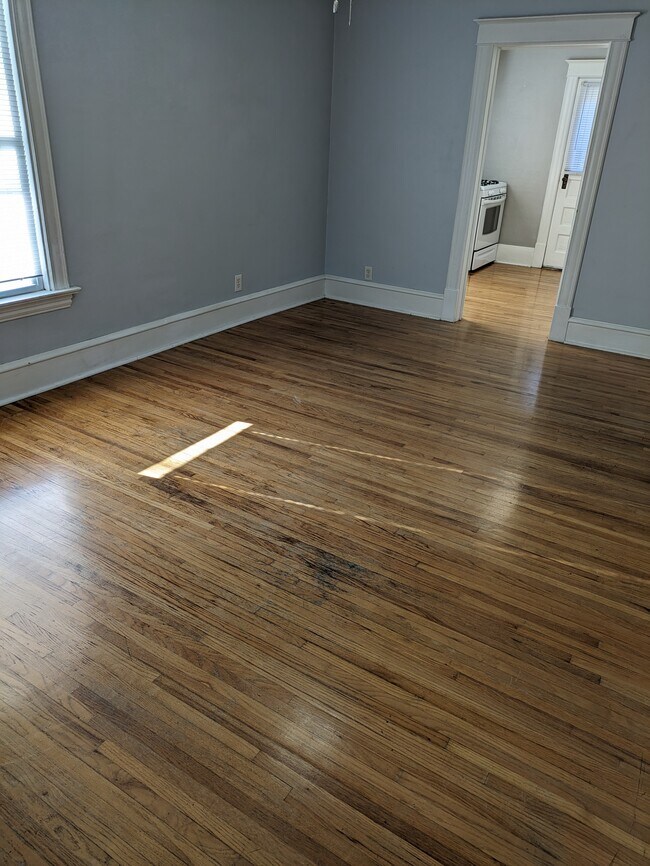 626 4th St SE unit 2 - Upper, Willmar, MN 56201 - photo 6