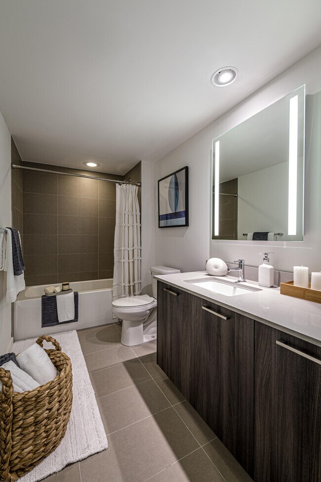 Arabelle Riverwalk, Tampa, FL 33606 - photo 4