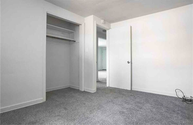 9534 Glendale Rd unit 1, Pittsburgh, PA 15235 - photo 6