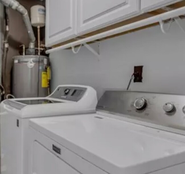 908 Woodcliff Dr, Atlanta, GA 30350 - photo 4