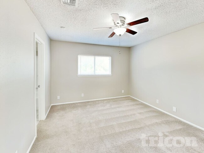 5015 Walt Schirra St, San Antonio, TX 78219 - photo 7