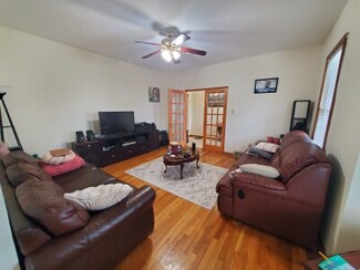 444 Beech St Unit 1, Boston, MA 02131