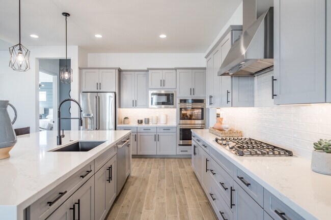 18924 E Celtic Manor Dr, Queen Creek, AZ 85142 - photo 4