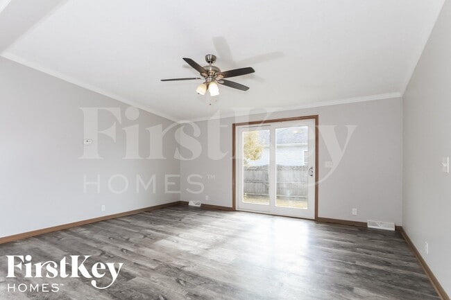 597 Diamond Loop, Middletown, OH 45044 - photo 3