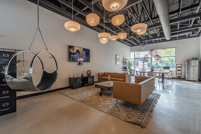 Leasing Office