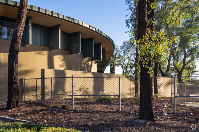 Palms Elementary School in Perris features unique architecture.