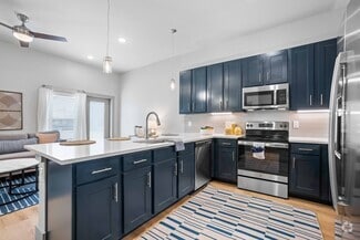 2422 S Carrier Pkwy, Grand Prairie, TX 75051