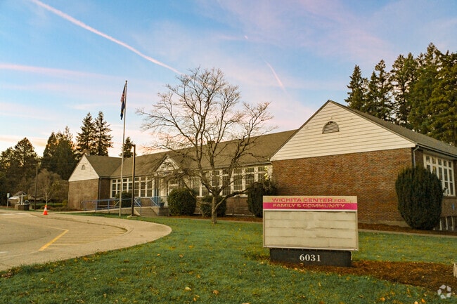 Wichita Elementary School provides education in the neighborhood of 
Southgate.