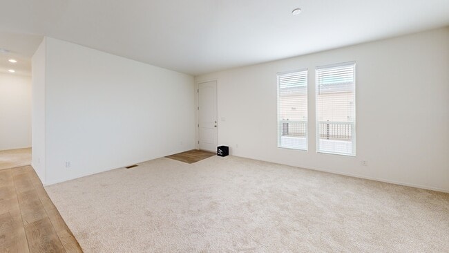 1700 W 2700 N unit 112, Pleasant View, UT 84404 - photo 3