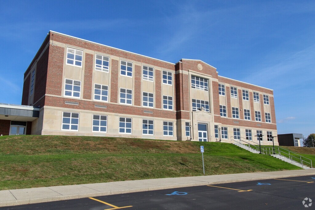 Many high schoolers in the Greendale neighborhood attend Lawrenceburg High School.
